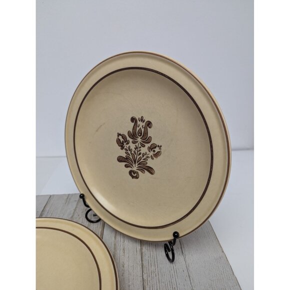 Pfaltzgraff Village Tan Set of 2 Salad Plates 8 1/2" USA - Picture 3 of 10